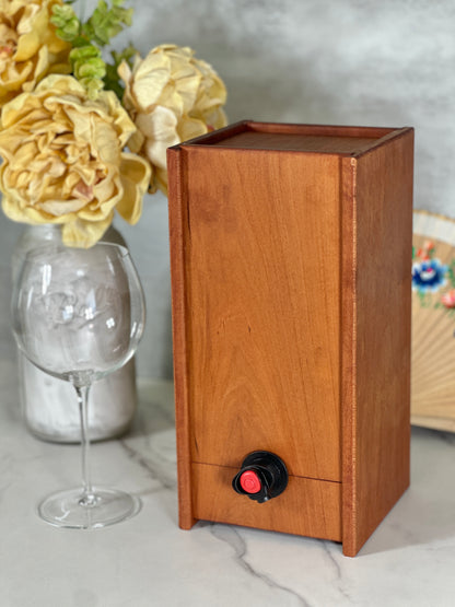 Handmade wine dispenser for a standard 3-liter wine bag