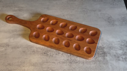 Video showing the reversible deviled egg tray and charcuterie board
