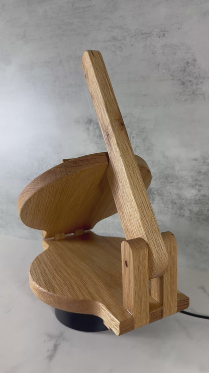 Video showing the white oak tortilla press from Heartwood Woodshop