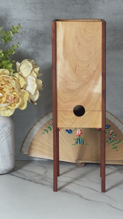 Video showing the wooden box wine dispenser from Heartwood Woodshop